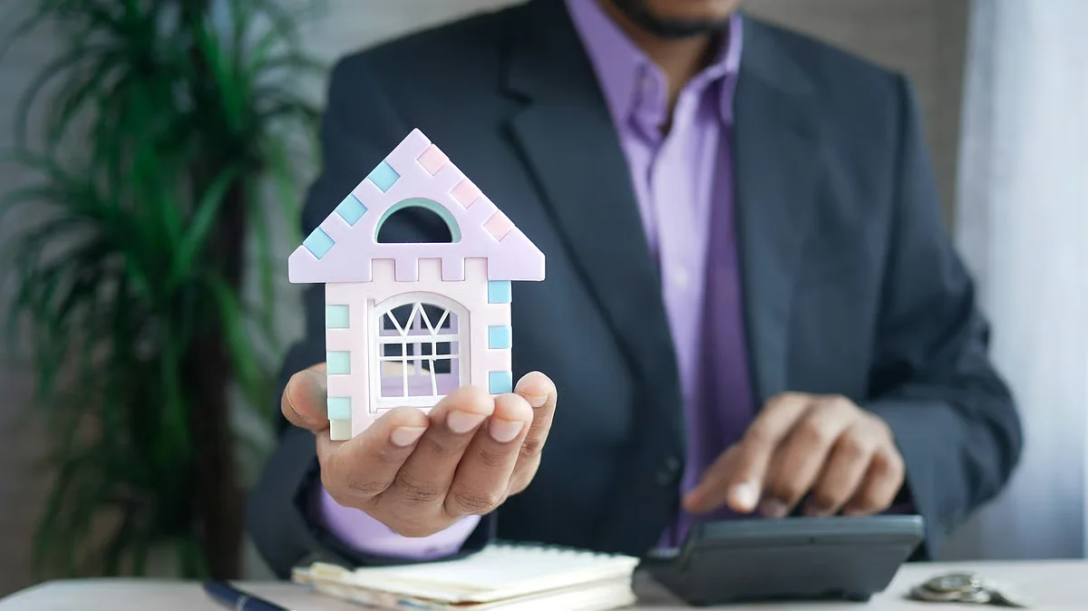 Bajaj Housing Finance Posts 21% Jump in Q1 Profit to ₹583 Cr; AUM Grows 24% – Fashion collection