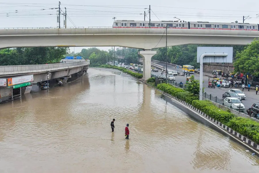 Flood Fears Mount as Yamuna Crosses Danger Level, Gurugram Shuts Down  – Fashion collection